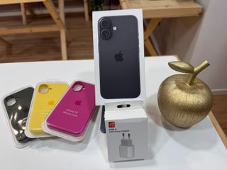 iPhone 16 Negro Titanio Nuevo