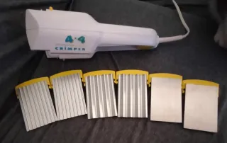 Plancha de pelo BaByliss blanca y amarilla