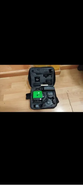 Nivel Láser profesional 360° 16 Líneas 2 Baterías
