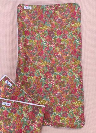 Cojín cambiador PRECIOSO con 2 fundas