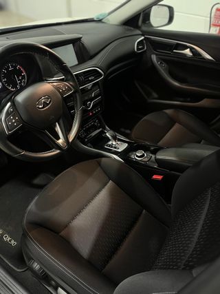 INFINITI QX30 2.2 PREMIUM DCT AWD