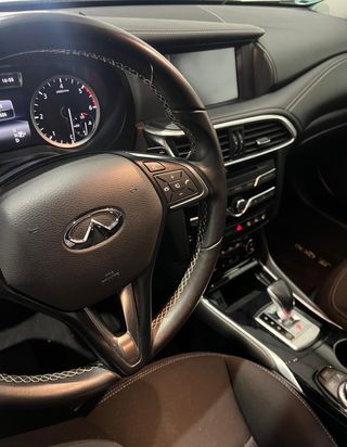 INFINITI QX30 2.2 PREMIUM DCT AWD