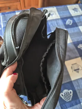 Borsa tracolla uomo imbottita con tasche