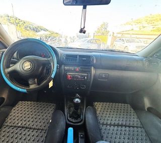 Centralita motor ecu seat 0281 010 686 leon 104504