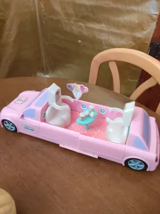 Trotties Emma, Lucy y limusina rosa