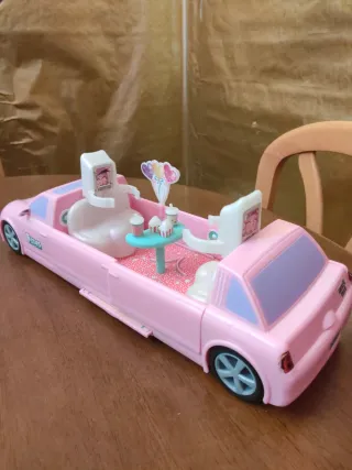 Trotties Emma, Lucy y limusina rosa