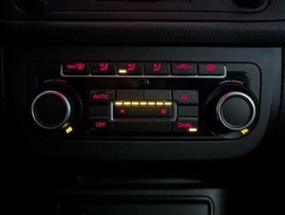 Volkswagen Golf Plus 1.6 TDI 105cv DPF DSG Sport