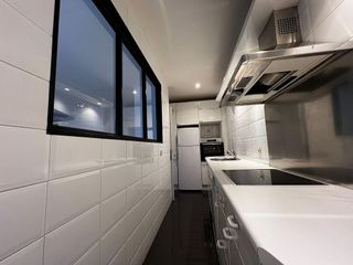 Piso en alquiler en Apóstol Santiago en Madrid