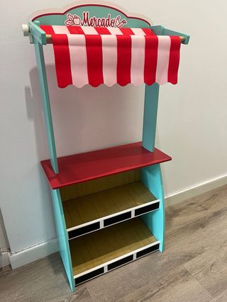 Teatro de juguete o supermercado de juguete