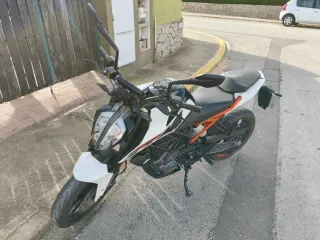 KTM Duke 125 2019 - 13.500 km