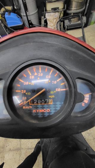 Moto Scooter Roja Automática