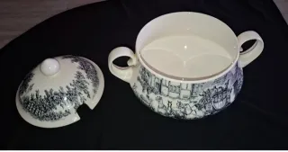 Sopera con tapa. DUCK posta San Claudio