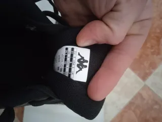 Zapatillas Kappa Negras y Blancas