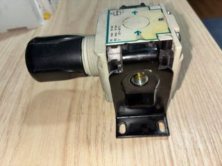 Regulador de presión Numatics 34203052