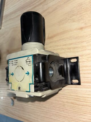 Regulador de presión Numatics 34203052