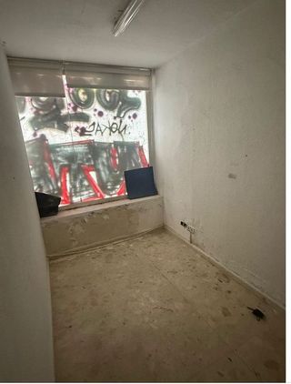 Local comercial en venta en Valderas - Los Castillos en Alcorcón