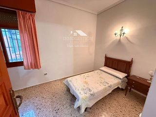 Chalet en alquiler en La Milagrosa - La Estrella en Albacete