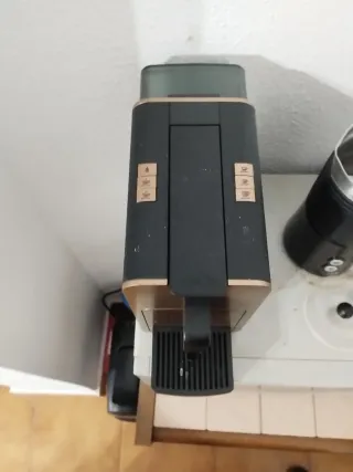 Cafetera Nespresso Color Bronce