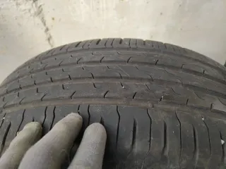 2 Gomme Estive Continental 225/60 R18 V XL