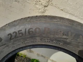 2 Gomme Estive Continental 225/60 R18 V XL