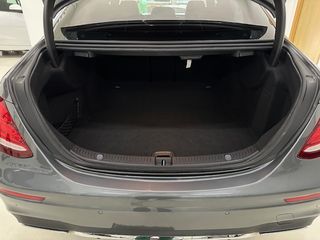 Mercedes-Benz Clase E 220d 194cv AMG “Único dueño”