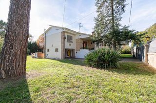 Chalet en venta en Vilobi d´Onyar