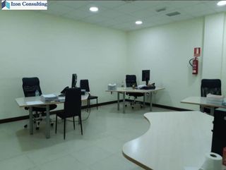 Oficina en venta en Hospital - Parque sur en Albacete