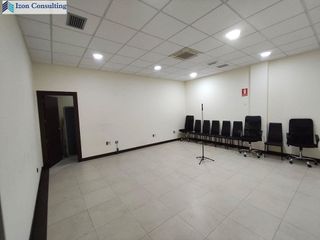 Oficina en venta en Hospital - Parque sur en Albacete