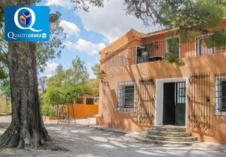 Chalet en alquiler en Aigües