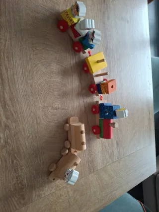 Trenes de madera para niños