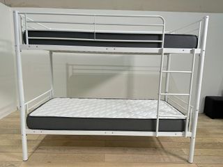 Litera blanca metálica antioxidante