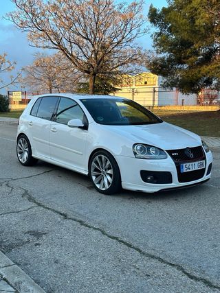 Volkswagen Golf GTI V
