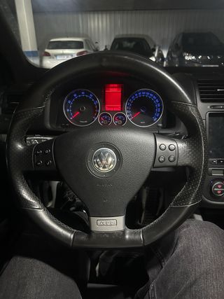 Volkswagen Golf GTI V