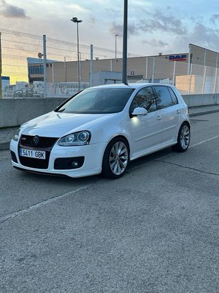 Volkswagen Golf GTI V