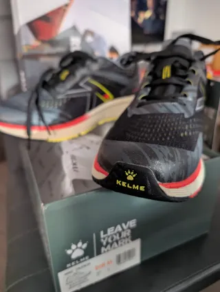 Zapatillas Running Kelme Valencia Talla 45 nuevo