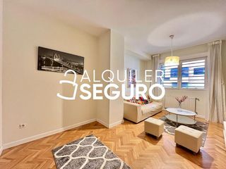 Piso en alquiler en Mirasierra en Madrid