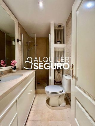 Piso en alquiler en Mirasierra en Madrid