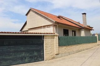 Chalet en venta en Baiona