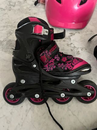 Patines niña talla 30 a 33 clprotecciones y casco