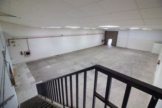 Nave industrial en alquiler en Avda. de Abril. - 9 de octubre en Sagunto