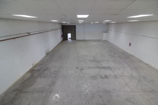 Nave industrial en alquiler en Avda. de Abril. - 9 de octubre en Sagunto