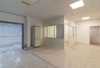 Nave industrial en alquiler en Avda. de Abril. - 9 de octubre en Sagunto