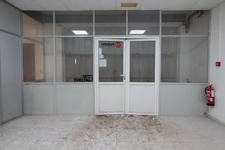 Nave industrial en alquiler en Avda. de Abril. - 9 de octubre en Sagunto