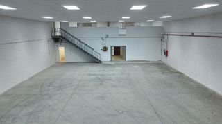 Nave industrial en alquiler en Avda. de Abril. - 9 de octubre en Sagunto