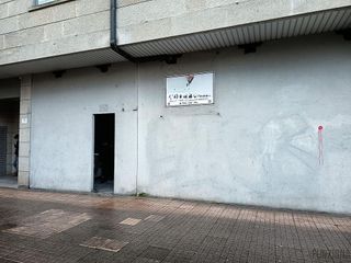 Local comercial en venta en Zona Fernández Ladreda en Pontevedra