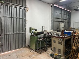 Nave industrial en venta en Polígono del Aeropuerto en Manises