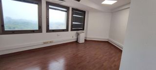 Oficina en alquiler en El Tardón - El Carmen en Sevilla