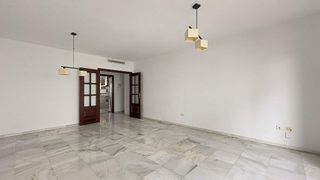 Piso en alquiler en Huerta de la Reina - Trassierra en Córdoba