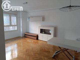 Piso en alquiler en Cuatro vientos en Madrid