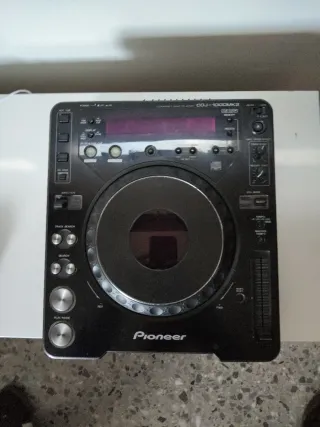 Pioneer CDJ-1000 MK2